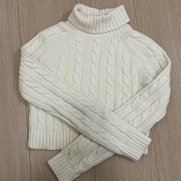 Aritzia Sunday Best Jones Sweater - Picture 2 of 2